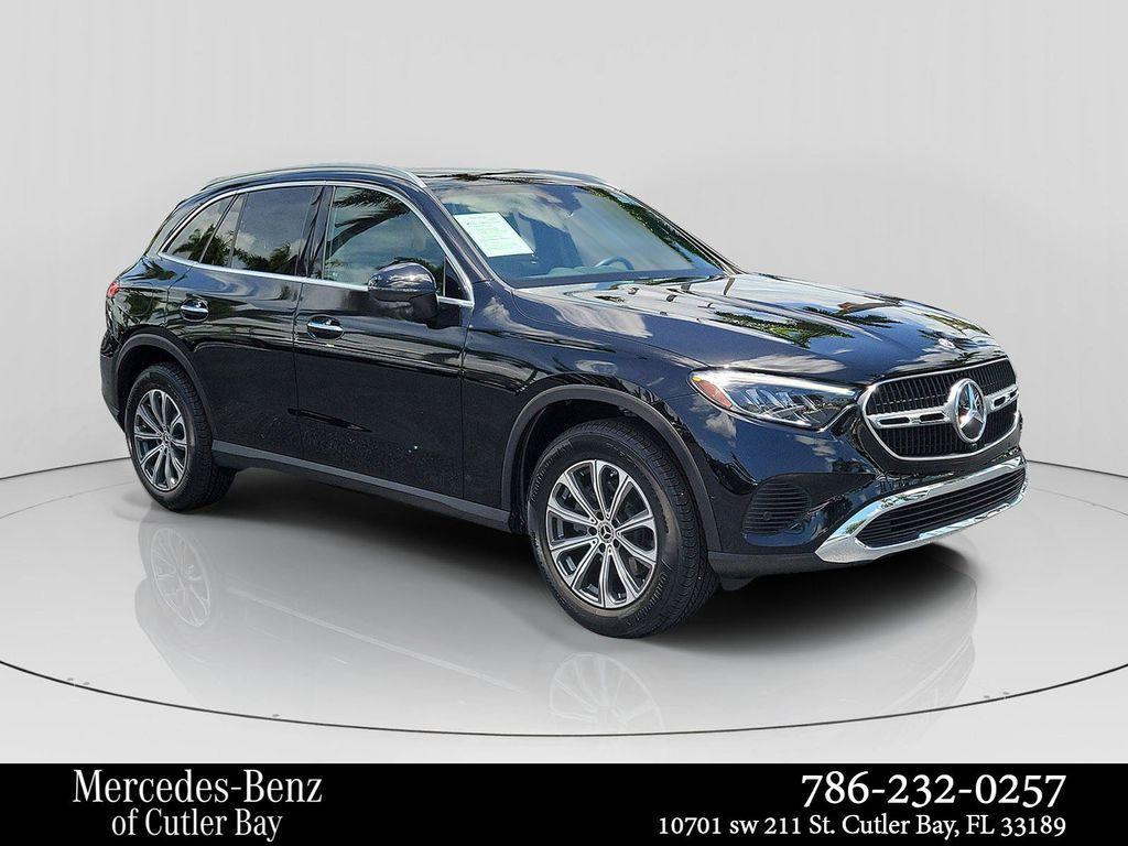 used 2025 Mercedes-Benz GLC 300 car