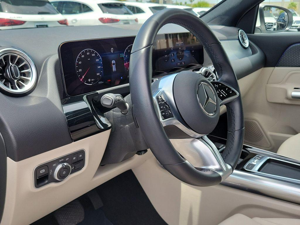 used 2025 Mercedes-Benz GLA 250 car