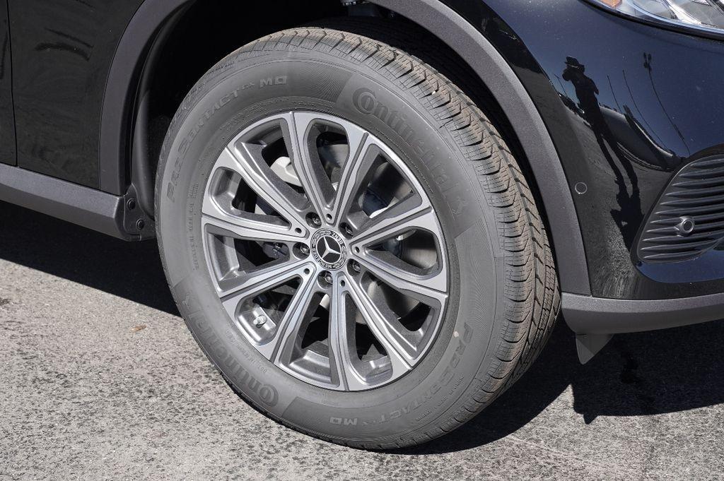 new 2026 Mercedes-Benz GLC 300 car, priced at $53,325