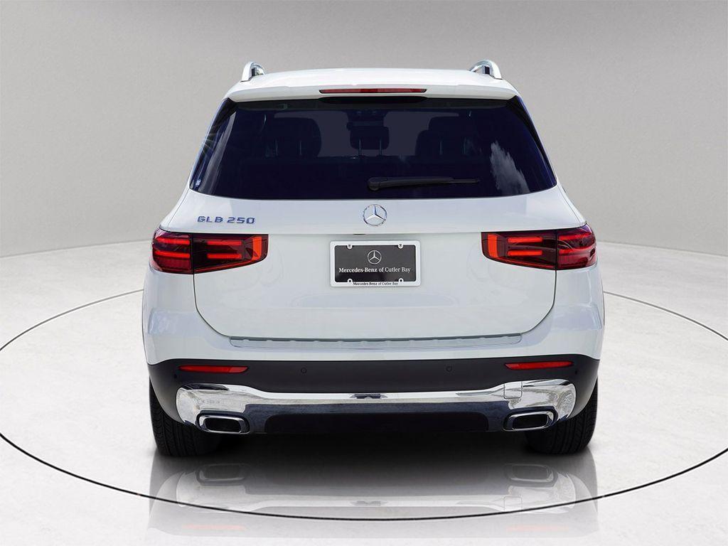 new 2025 Mercedes-Benz GLB 250 car, priced at $45,490