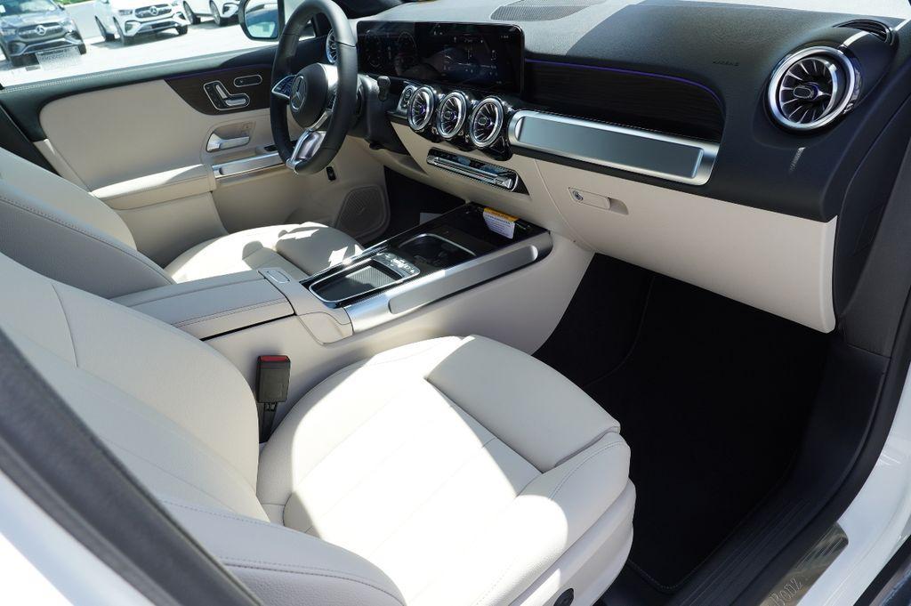 new 2025 Mercedes-Benz GLB 250 car, priced at $45,490