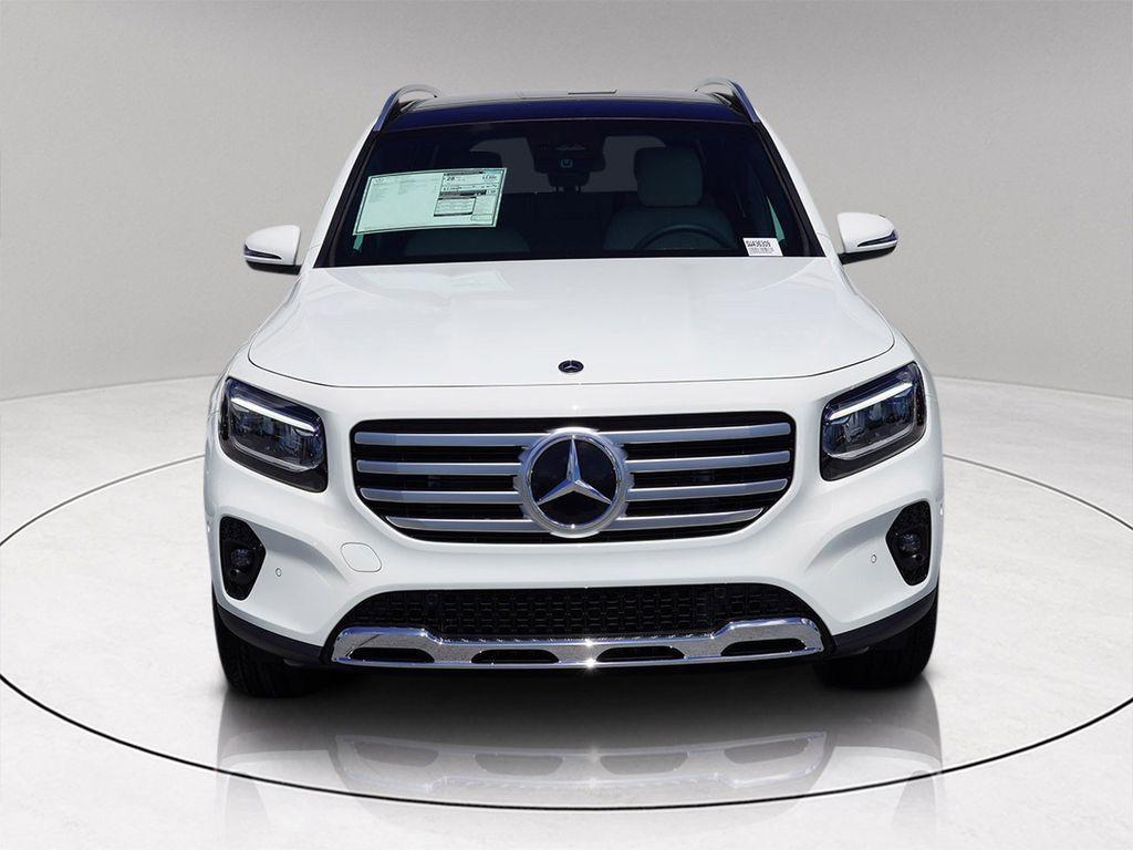 new 2025 Mercedes-Benz GLB 250 car, priced at $45,490