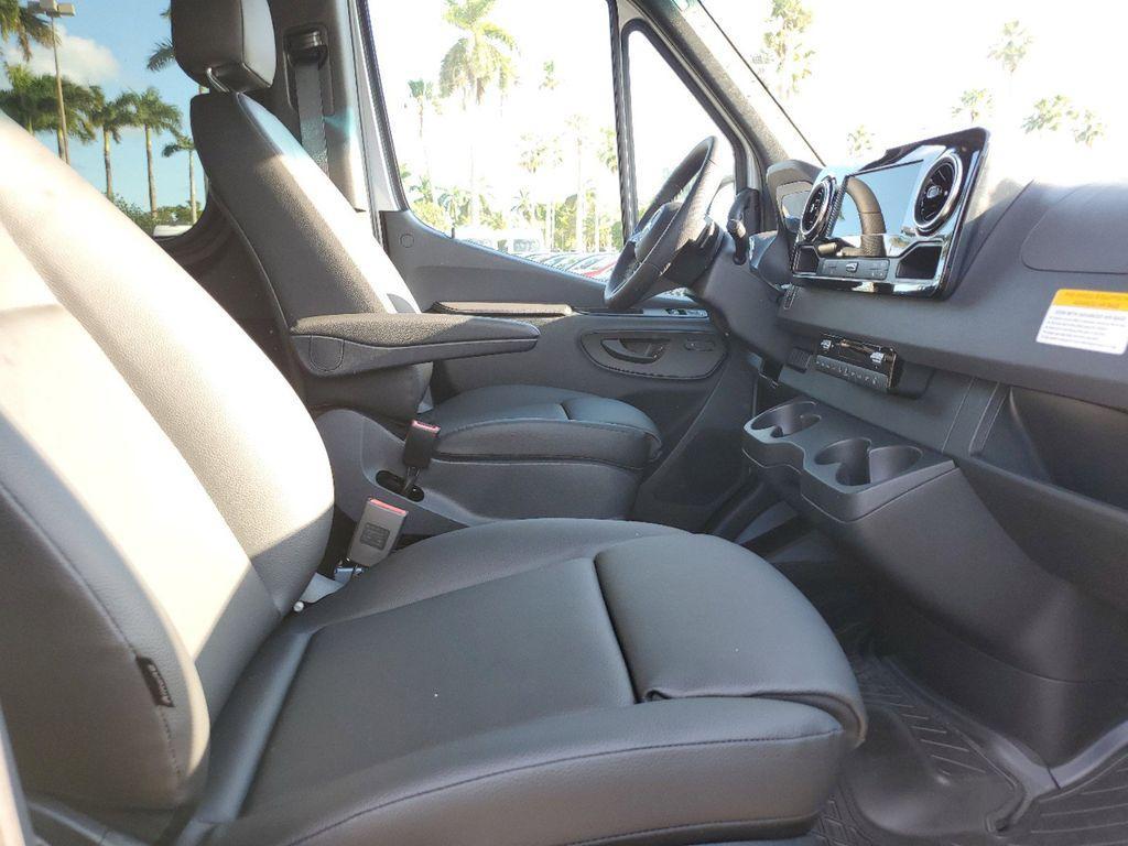 new 2025 Mercedes-Benz Sprinter 2500 car, priced at $70,236