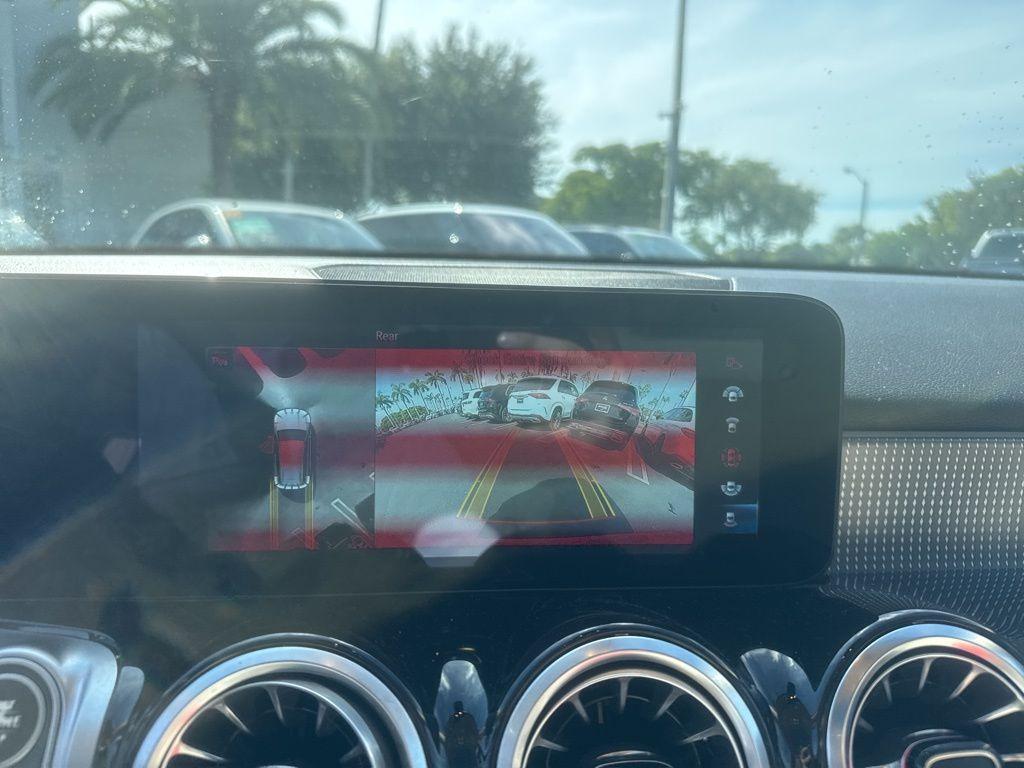 used 2022 Mercedes-Benz GLB 250 car, priced at $29,900