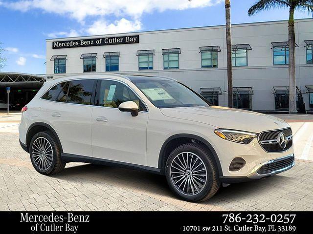 new 2025 Mercedes-Benz GLC 300 car, priced at $54,535