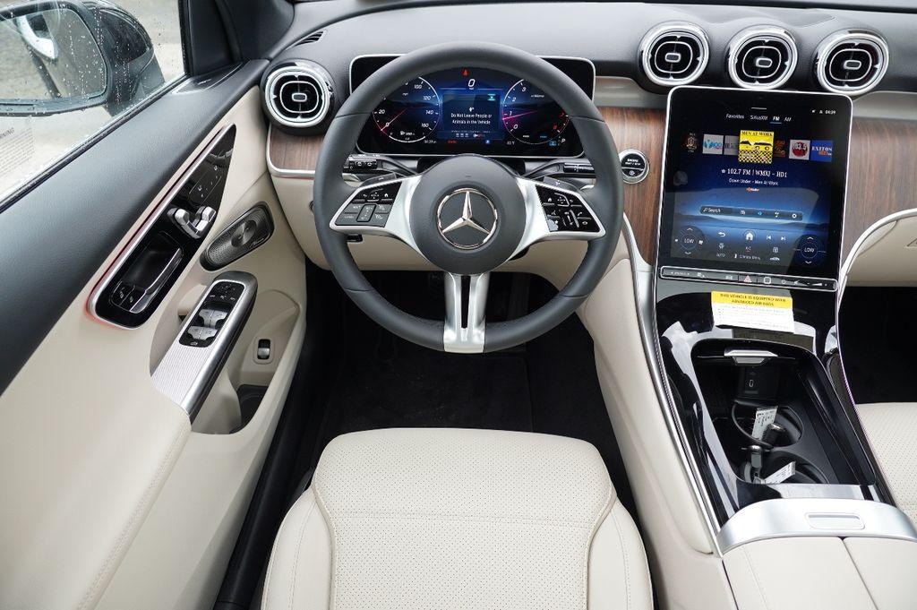 new 2025 Mercedes-Benz GLC 300 car, priced at $54,639