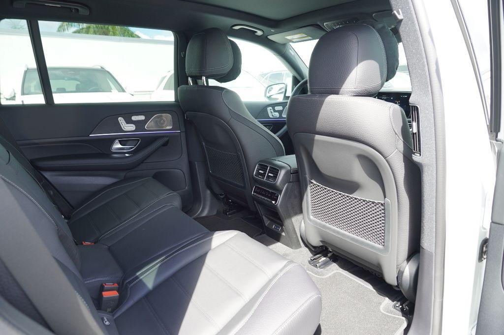 new 2026 Mercedes-Benz GLS 450 car, priced at $97,065