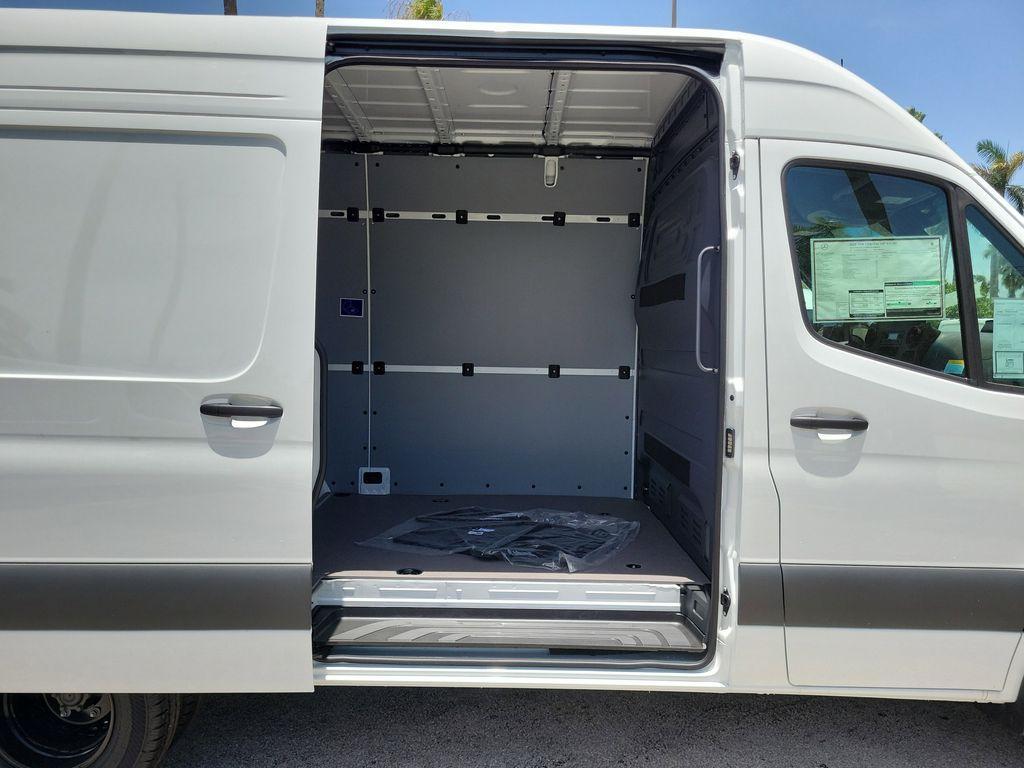 new 2025 Mercedes-Benz Sprinter 3500 car, priced at $67,171