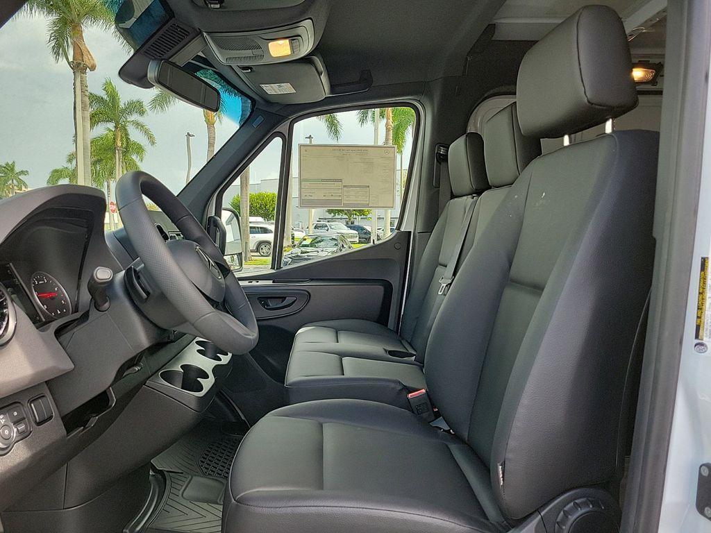 new 2025 Mercedes-Benz Sprinter 2500 car, priced at $58,305
