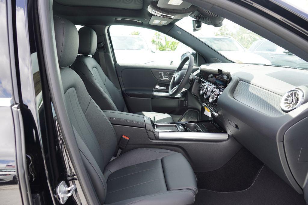 new 2026 Mercedes-Benz GLA 250 car, priced at $47,355