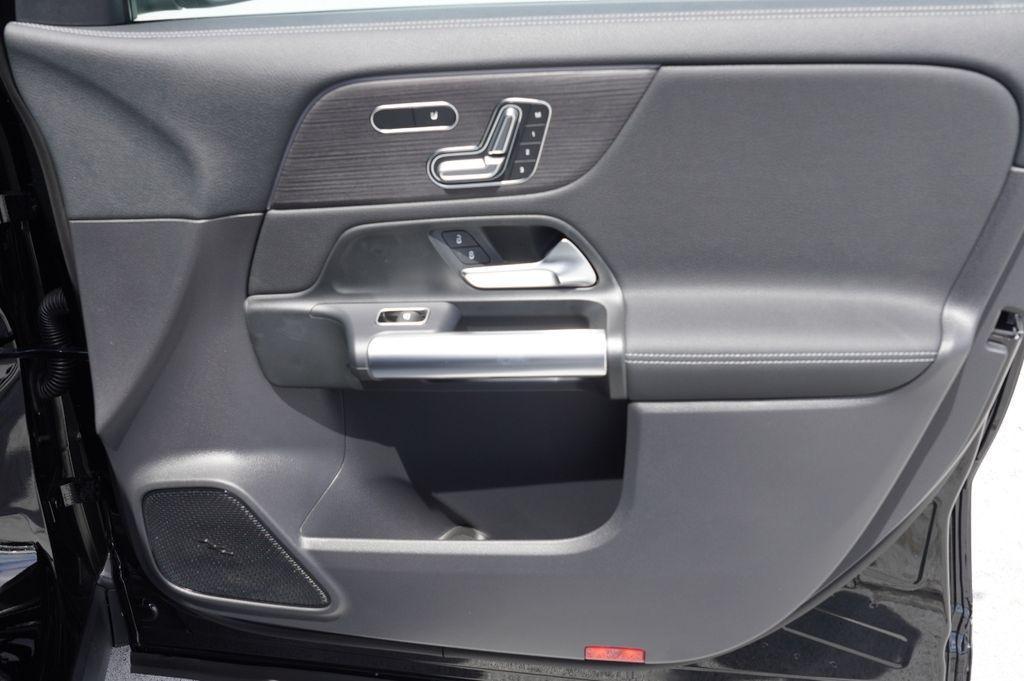 new 2026 Mercedes-Benz GLA 250 car, priced at $47,355