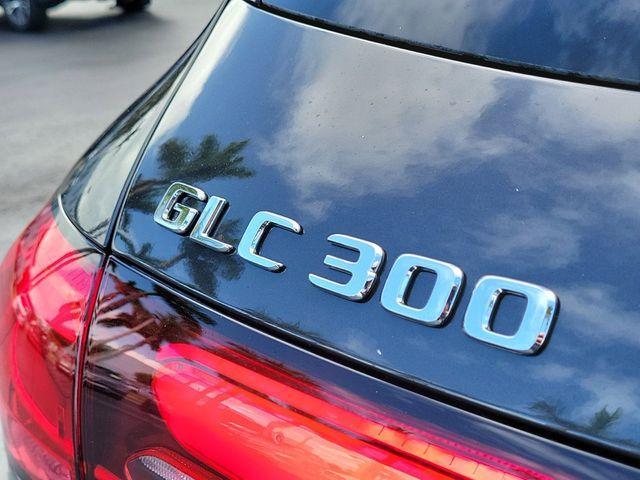 new 2025 Mercedes-Benz GLC 300 car, priced at $61,785