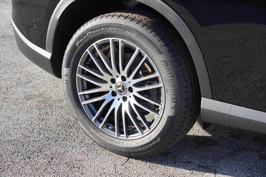 new 2026 Mercedes-Benz GLC 300 car, priced at $52,000
