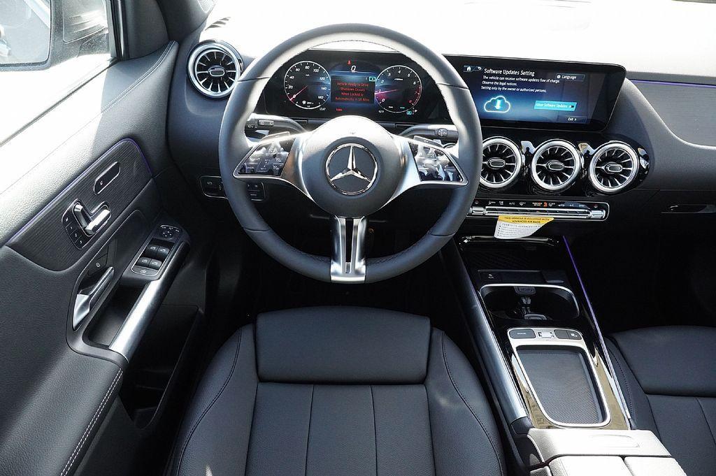 new 2026 Mercedes-Benz GLA 250 car, priced at $48,095