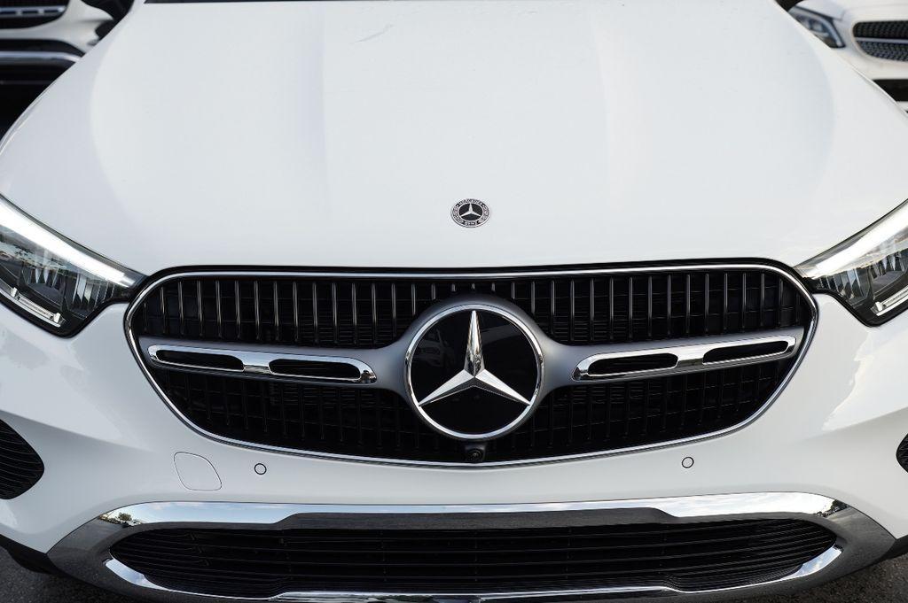 new 2026 Mercedes-Benz GLC 300 car, priced at $54,825