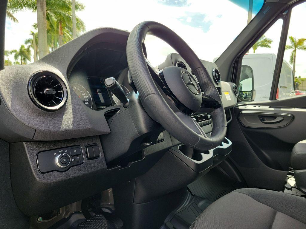 new 2025 Mercedes-Benz Sprinter 2500 car, priced at $70,040