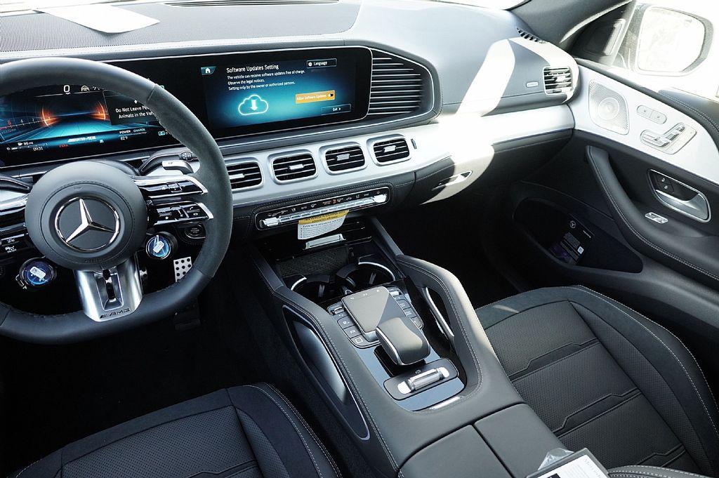 new 2026 Mercedes-Benz AMG GLE 53 car, priced at $91,185