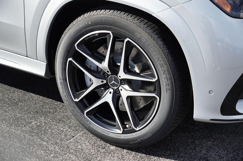 new 2026 Mercedes-Benz AMG GLE 53 car, priced at $91,185