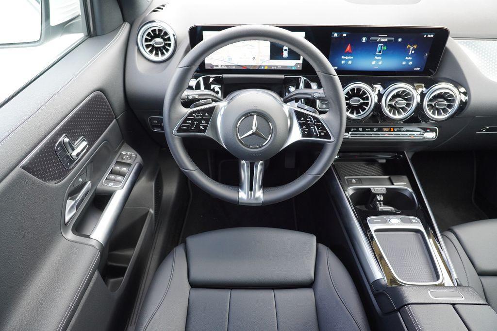new 2025 Mercedes-Benz GLA 250 car, priced at $45,580