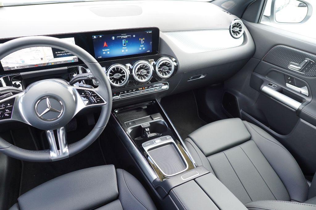 new 2025 Mercedes-Benz GLA 250 car, priced at $45,580