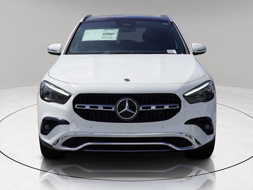 new 2025 Mercedes-Benz GLA 250 car, priced at $45,580