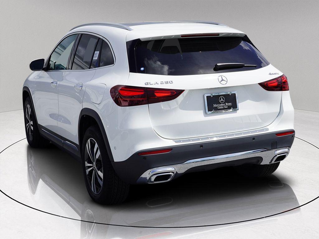 new 2025 Mercedes-Benz GLA 250 car, priced at $45,580