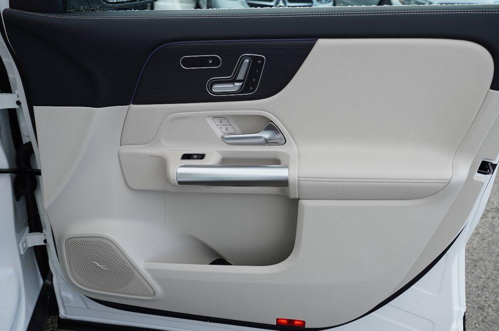 new 2026 Mercedes-Benz GLA 250 car, priced at $47,355