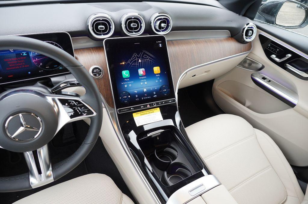 new 2025 Mercedes-Benz GLC 300 car, priced at $55,244