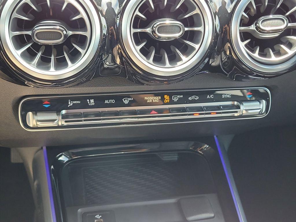 used 2025 Mercedes-Benz GLB 250 car