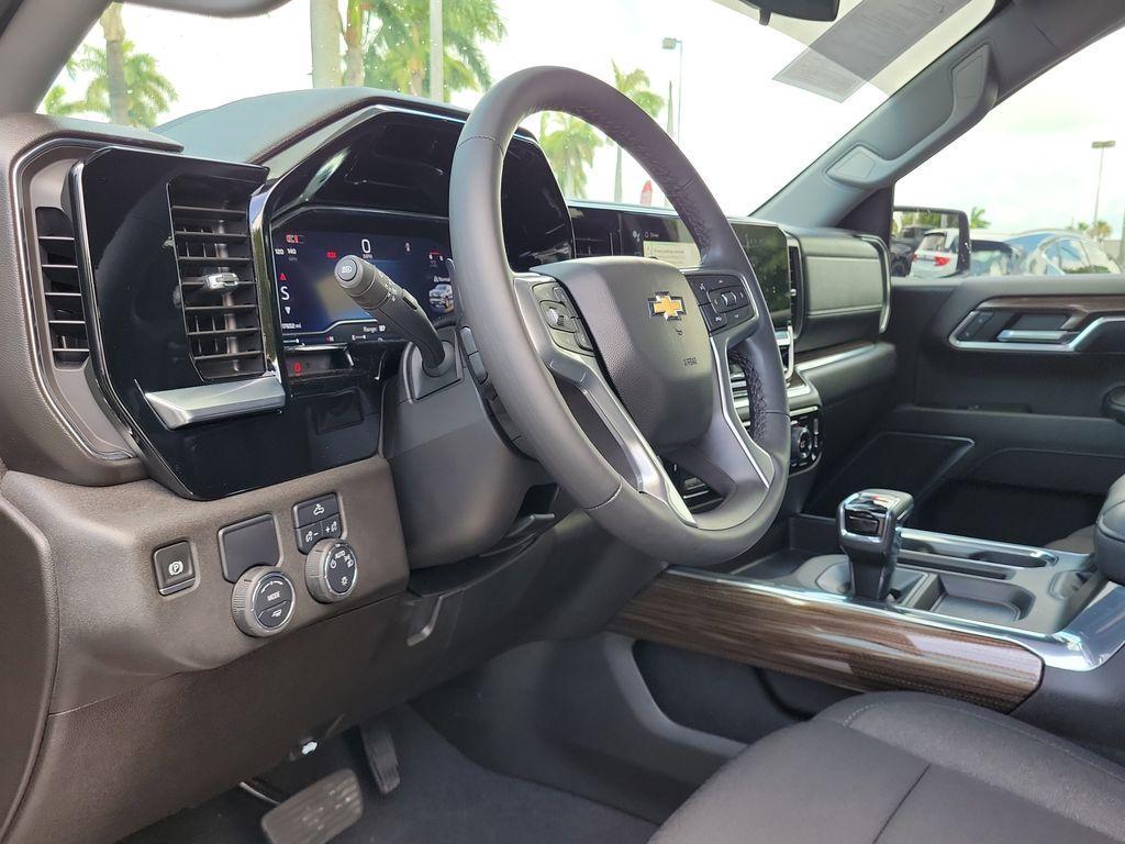 used 2024 Chevrolet Silverado 1500 car, priced at $42,600