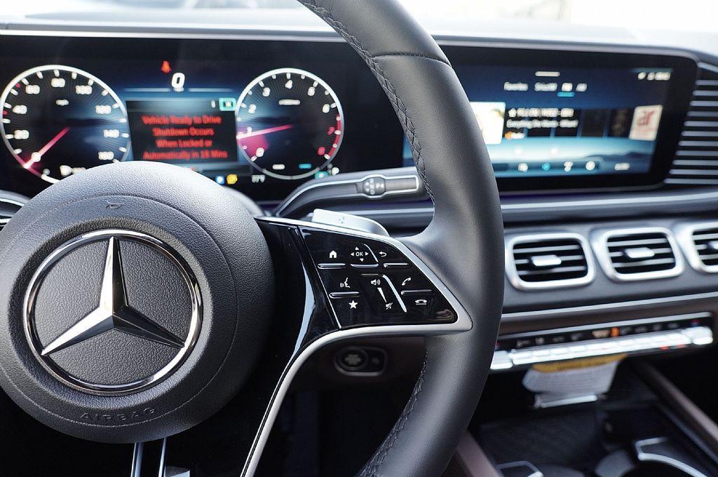 new 2026 Mercedes-Benz GLE 350 car, priced at $65,679