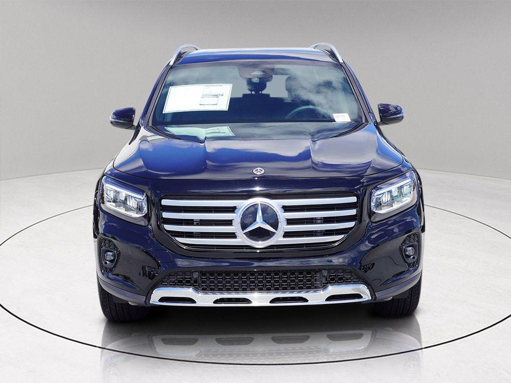 new 2025 Mercedes-Benz GLB 250 car, priced at $45,221