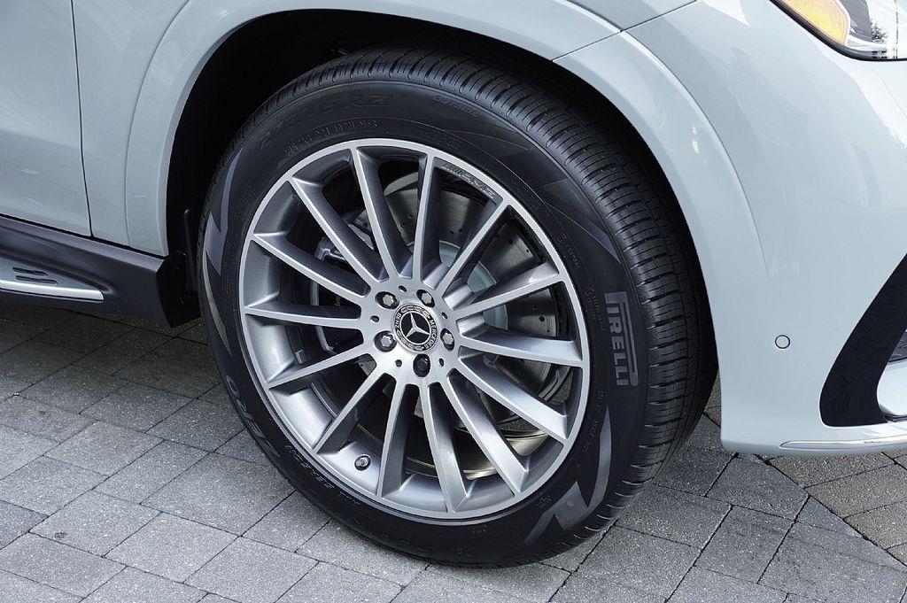 new 2026 Mercedes-Benz GLE 350 car, priced at $78,535