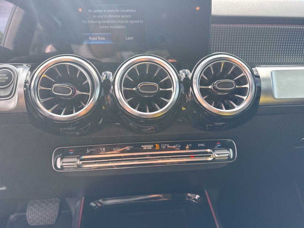 used 2022 Mercedes-Benz GLB 250 car, priced at $31,500