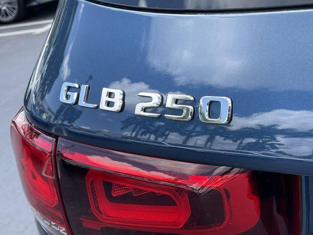 new 2023 Mercedes-Benz GLB 250 car, priced at $53,390