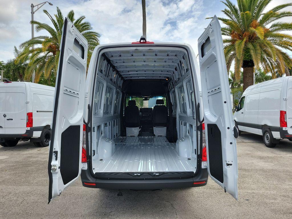 new 2025 Mercedes-Benz Sprinter 2500 car, priced at $61,161