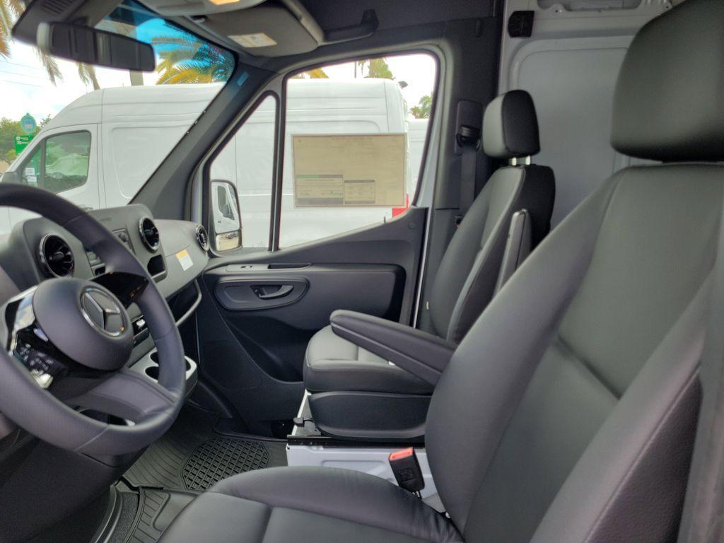 new 2025 Mercedes-Benz Sprinter 2500 car, priced at $61,161