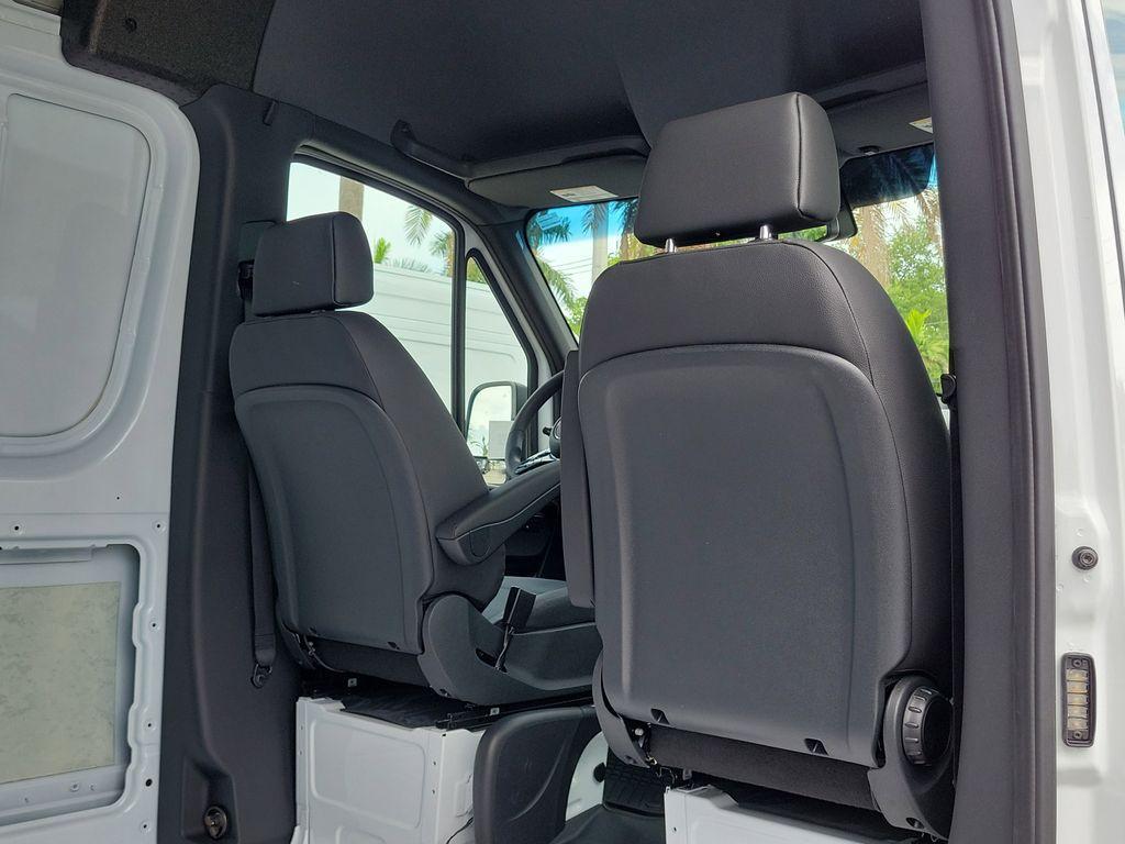 new 2025 Mercedes-Benz Sprinter 2500 car, priced at $61,161