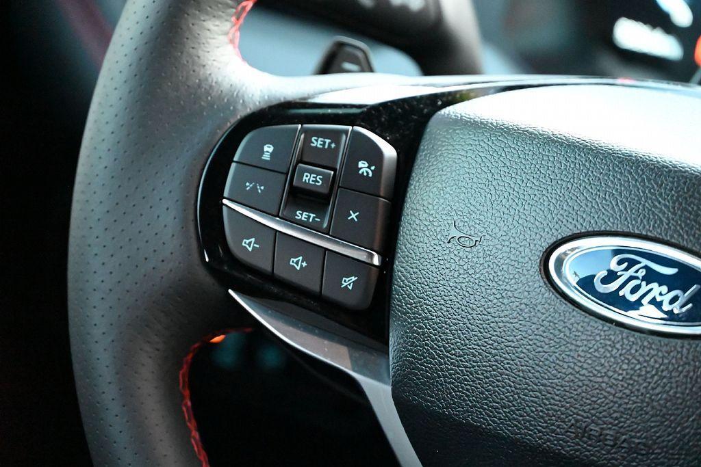 used 2025 Ford Explorer car, priced at $50,163