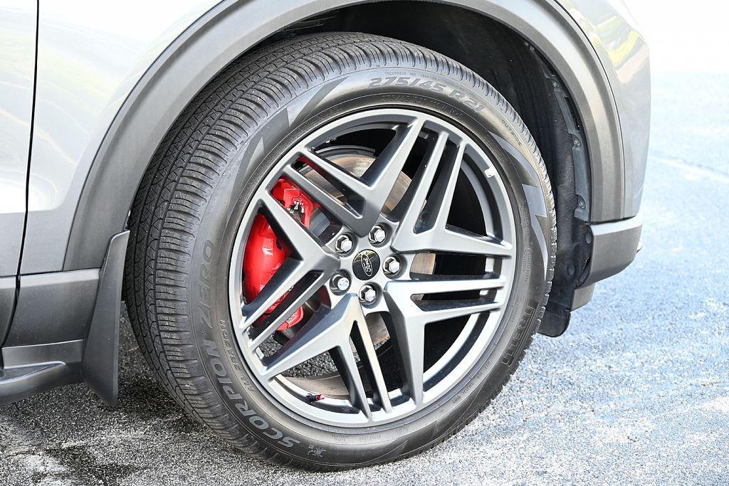 used 2025 Ford Explorer car, priced at $50,163