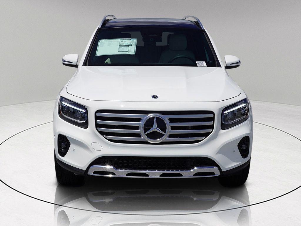new 2025 Mercedes-Benz GLB 250 car, priced at $47,957