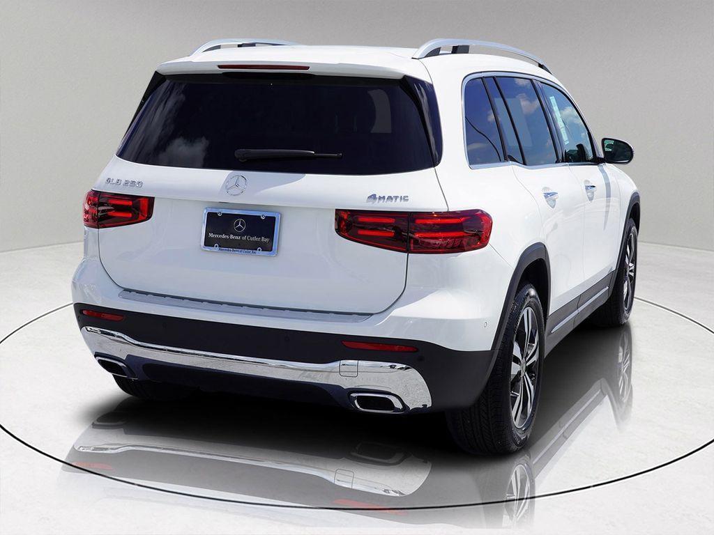 new 2025 Mercedes-Benz GLB 250 car, priced at $47,957