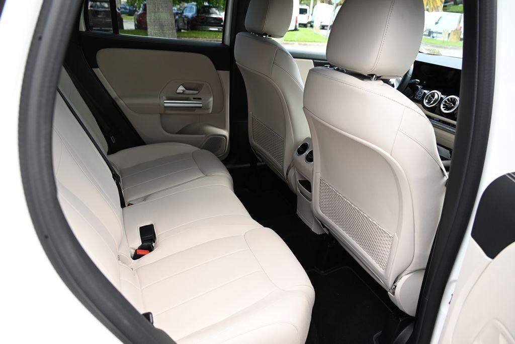used 2025 Mercedes-Benz GLA 250 car, priced at $45,913