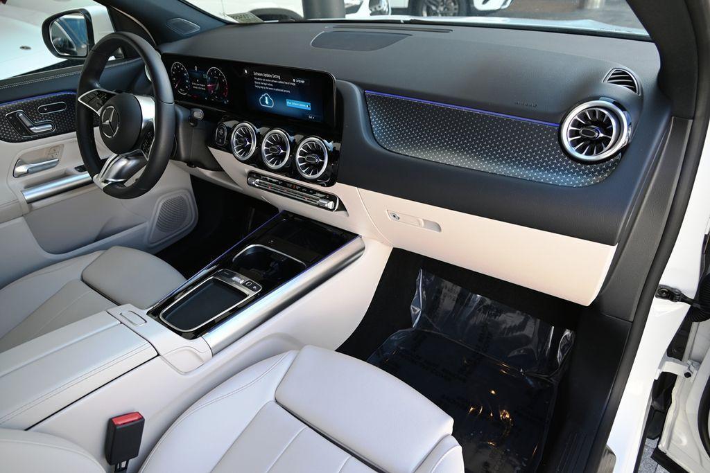 used 2025 Mercedes-Benz GLA 250 car, priced at $43,515