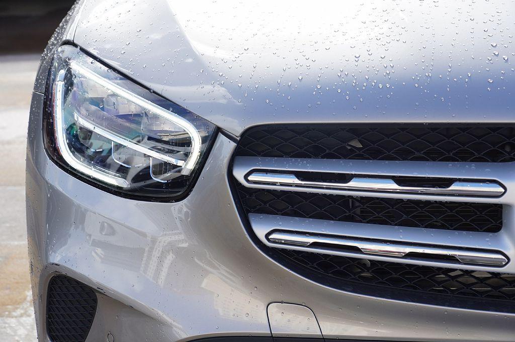 used 2022 Mercedes-Benz GLC 300 car, priced at $28,359