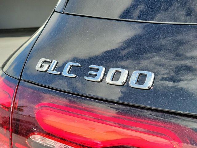 new 2025 Mercedes-Benz GLC 300 car, priced at $51,415