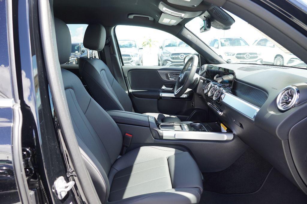 new 2026 Mercedes-Benz GLB 250 car, priced at $47,530