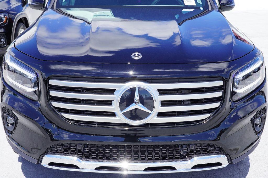 new 2026 Mercedes-Benz GLB 250 car, priced at $47,530