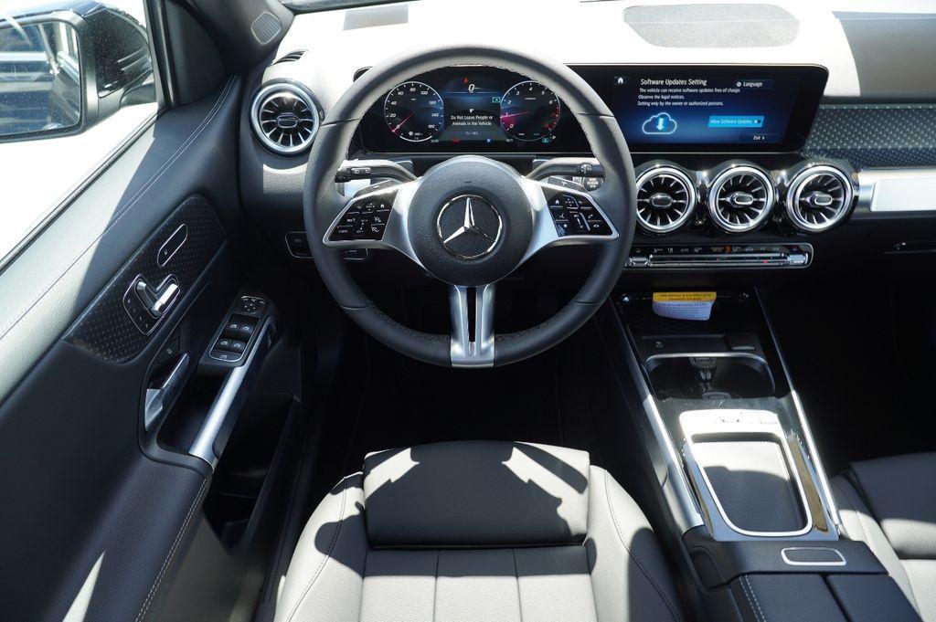 new 2026 Mercedes-Benz GLB 250 car, priced at $47,530