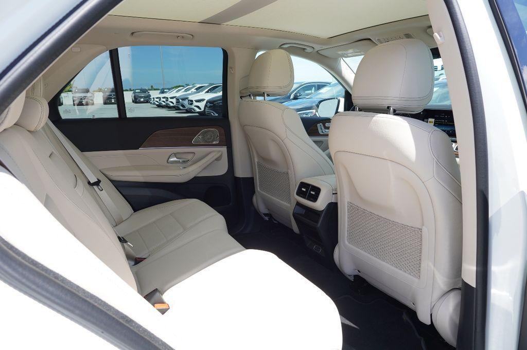 new 2025 Mercedes-Benz GLE 350 car, priced at $69,063